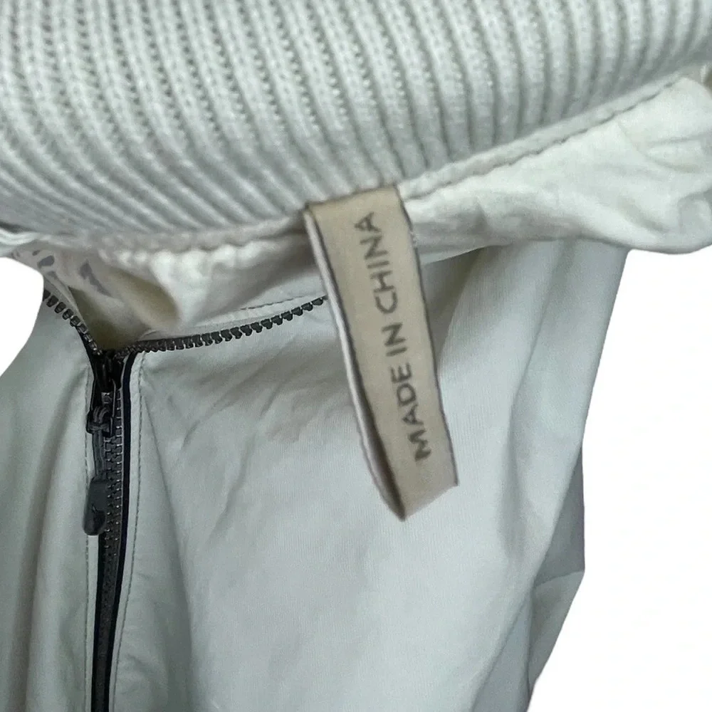Tommy Bahama Light Jacket Cream 2-Way Zip Pockets Lined Men’s Size Small Outdoor